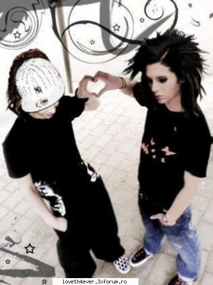 Poze cu Tom si Bill - yaaaaaaaaaaaaaaaaaaaaay o sa pic de pe scaun daca - bill&tom